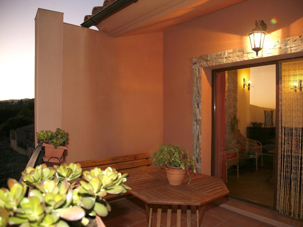 Casa Rural Con Jacuzzi en Castellón Chert Habitación foto