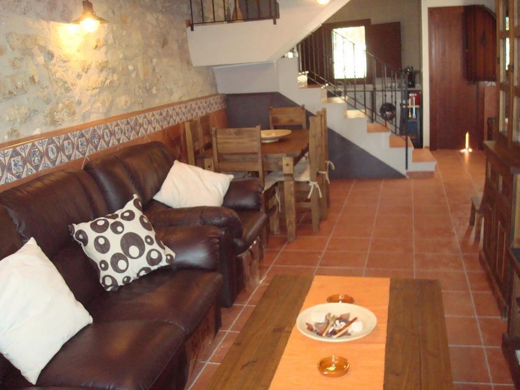Casa Rural Con Jacuzzi en Castellón Chert Habitación foto